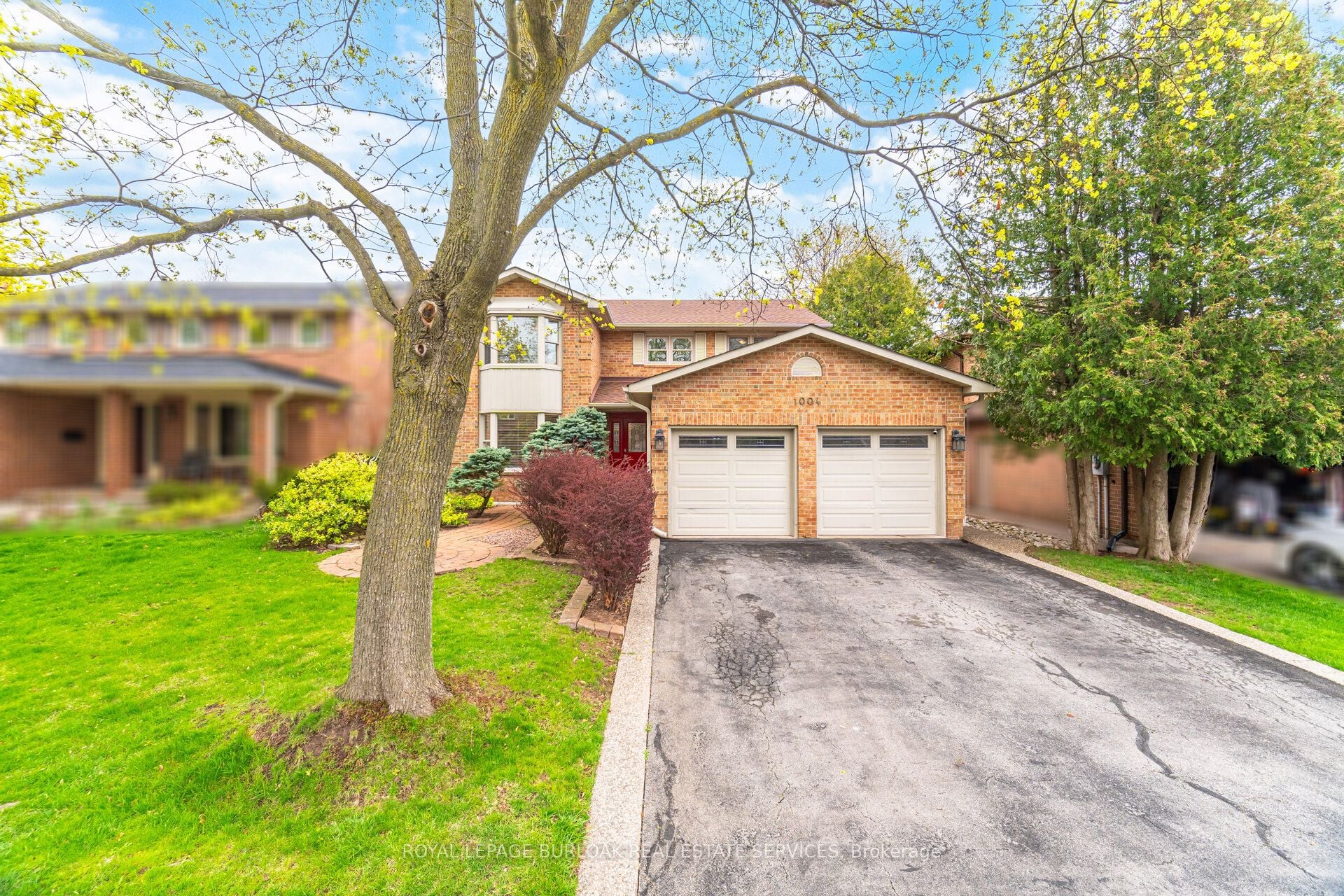1004 Roxborough Drive, Oakville, ON, L6M 1E3
