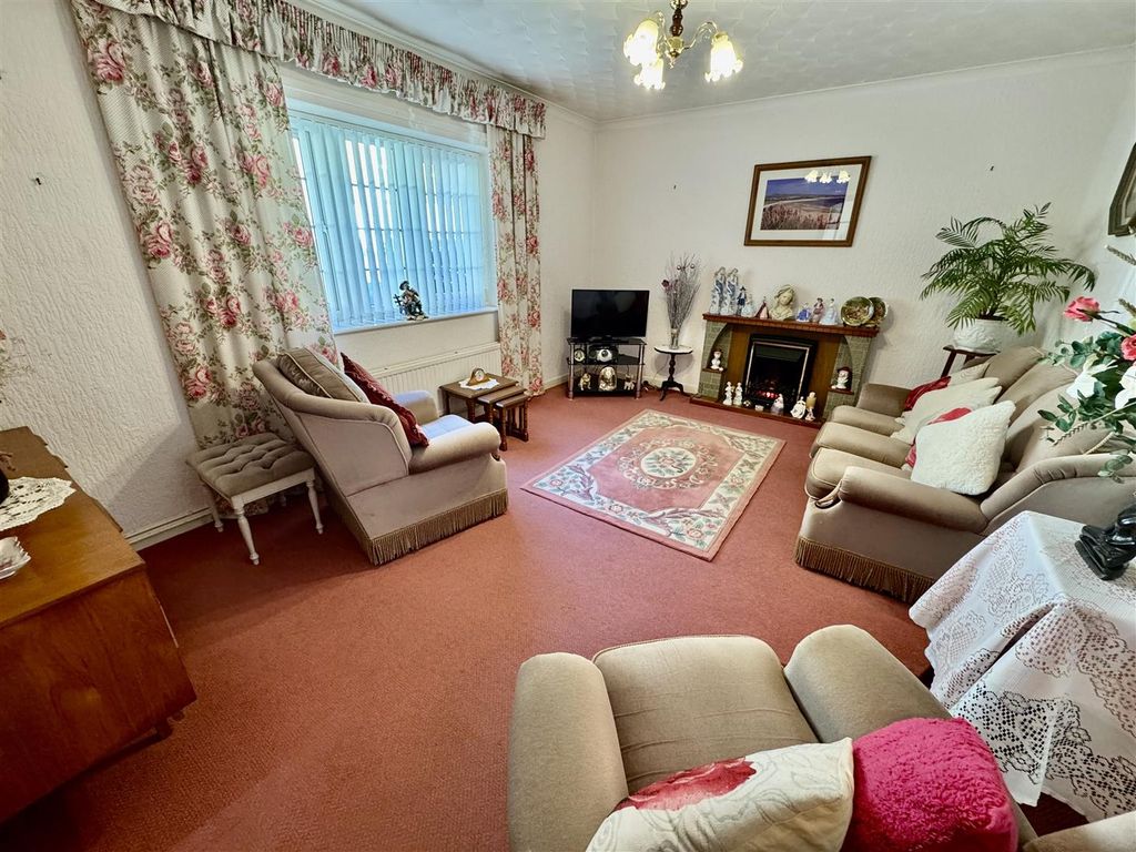 Additional image 3 of 3 bed detached bungalow for salePlas Tanrallt, Pwllheli LL53