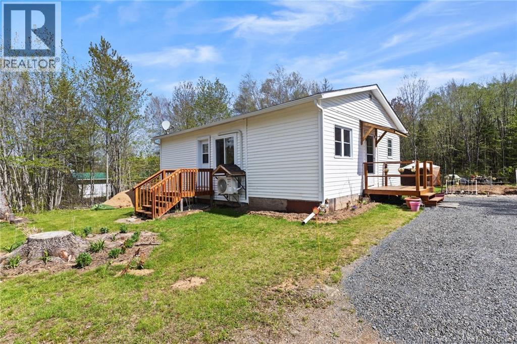 23 Oak Street, Minto, NB, E4B3C4 photo 3