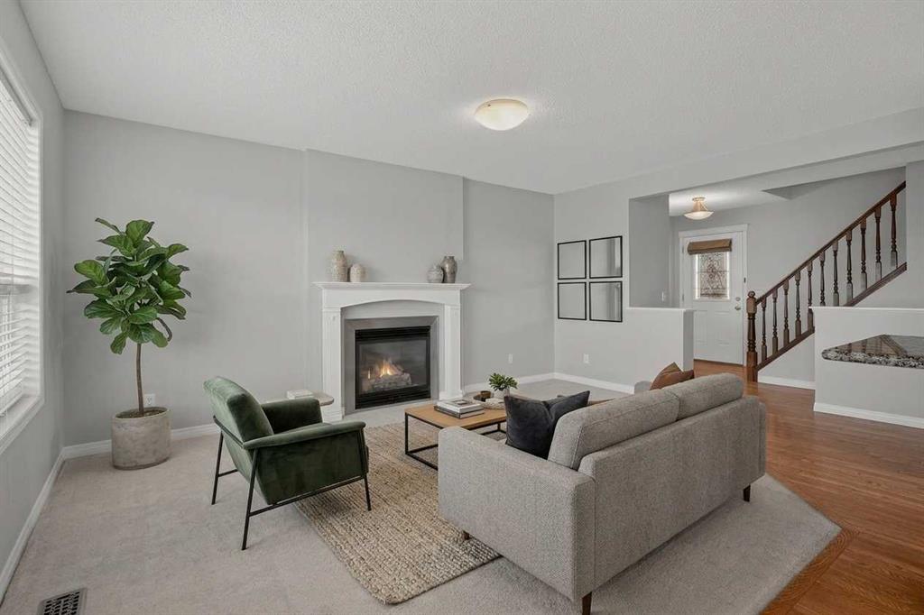 124 Everglen Way SW, Calgary, AB, t2y 5g2 photo 4
