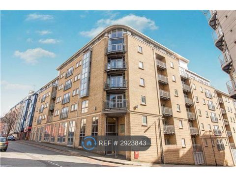 Hamilton Court, Bristol BS2
