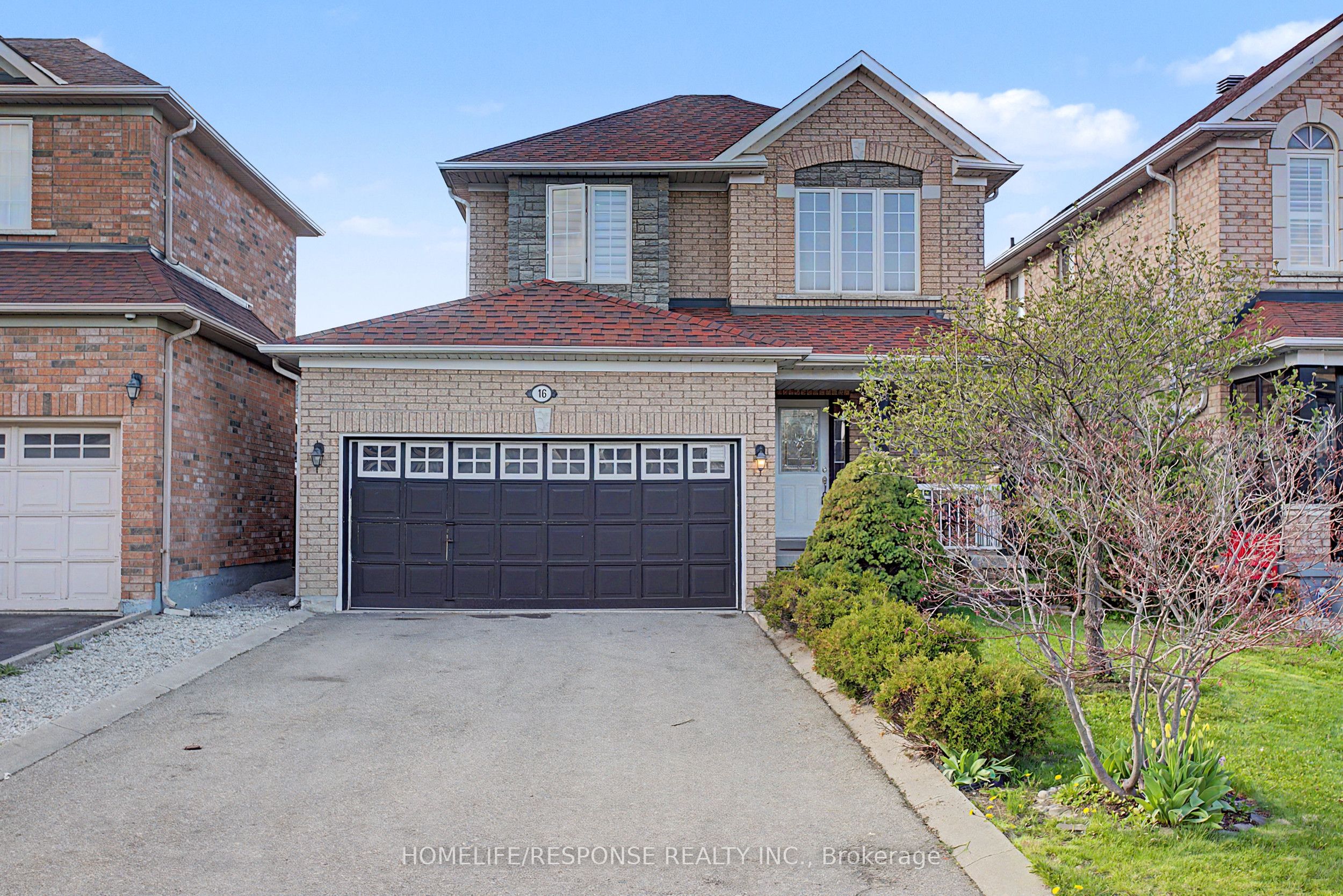 16 Angelucci Drive, Brampton, ON, L6P 1G7 photo 3