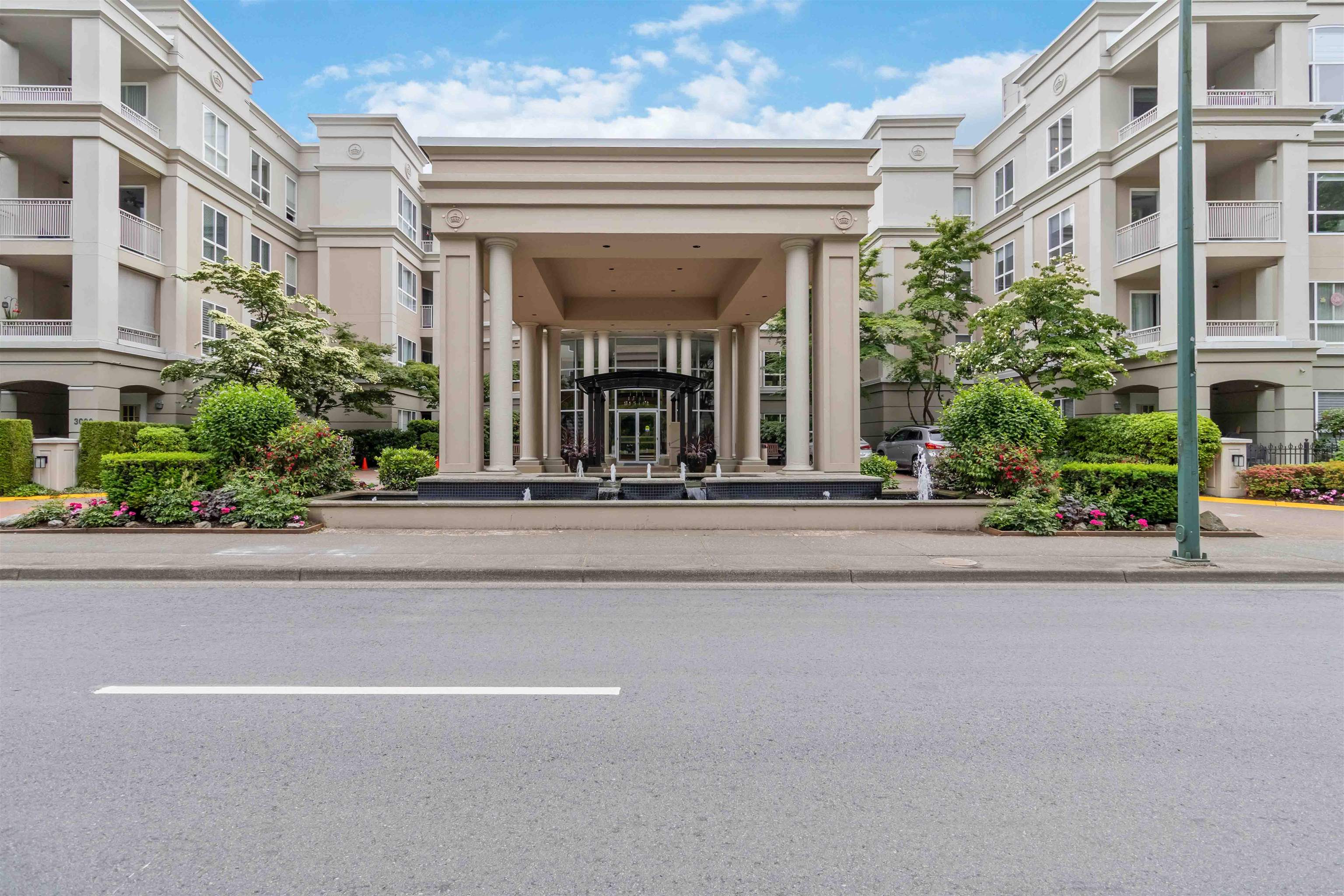 226-3098 Guildford Way W, Coquitlam, BC, V3B 7W8