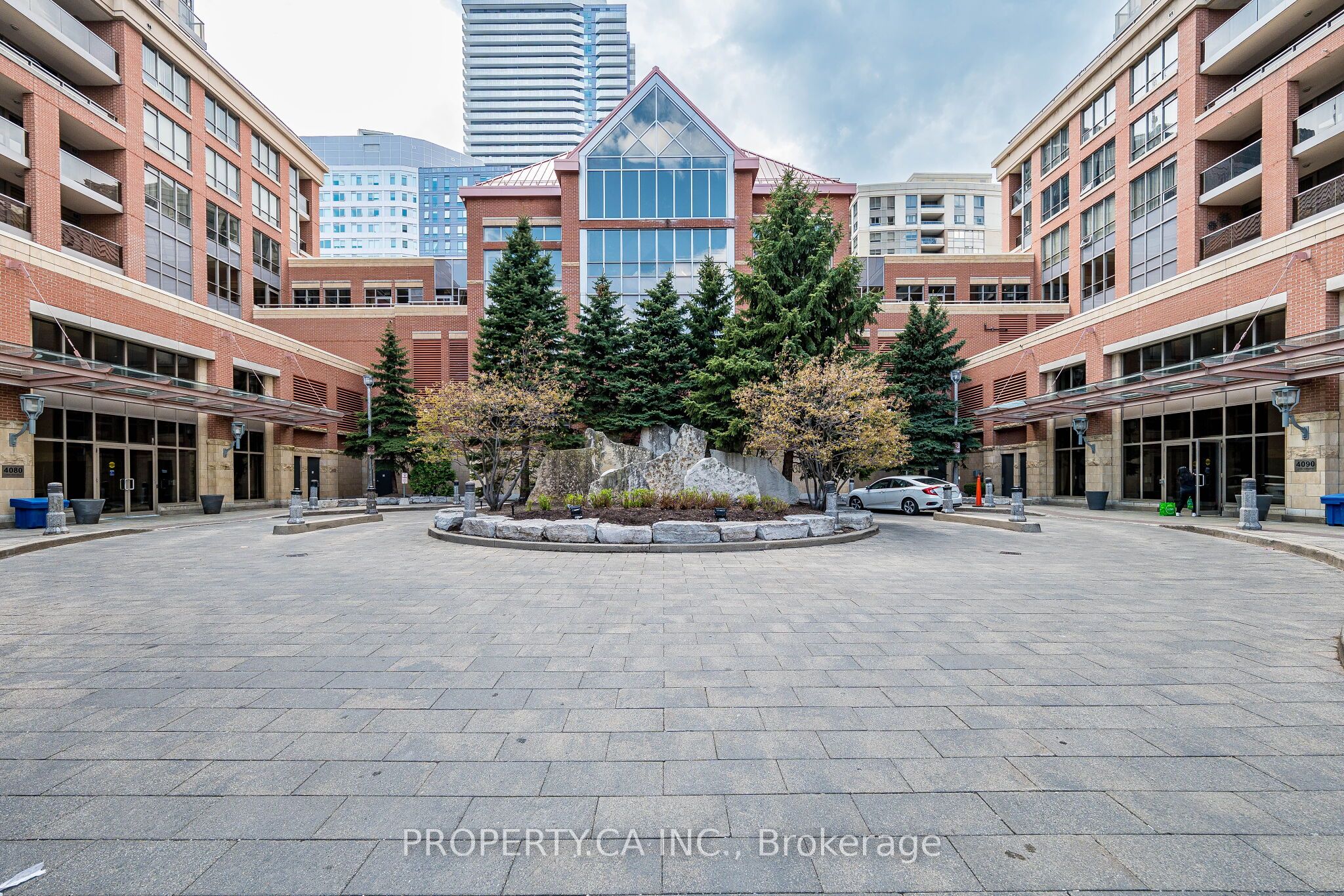 2409-4080 Living Arts Drive, Mississauga, ON, L5B 4N3 photo 2