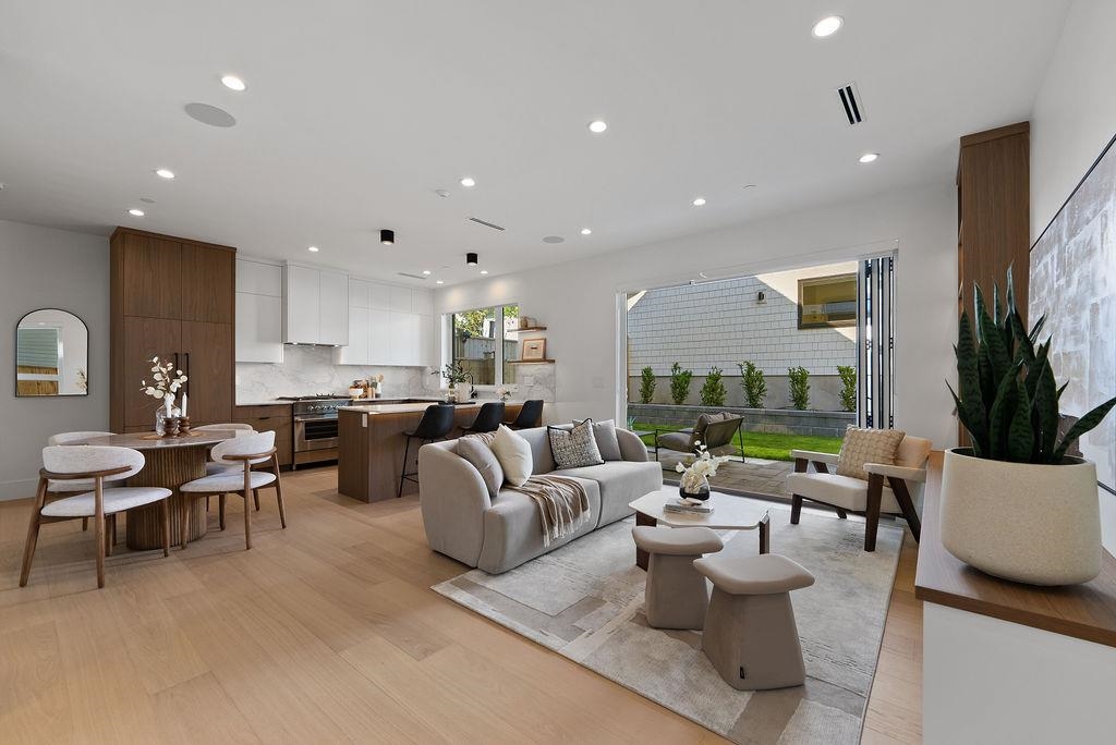 Additional image 4 of 2-6318 Sophia Street, Vancouver, BC, V5W 2W6