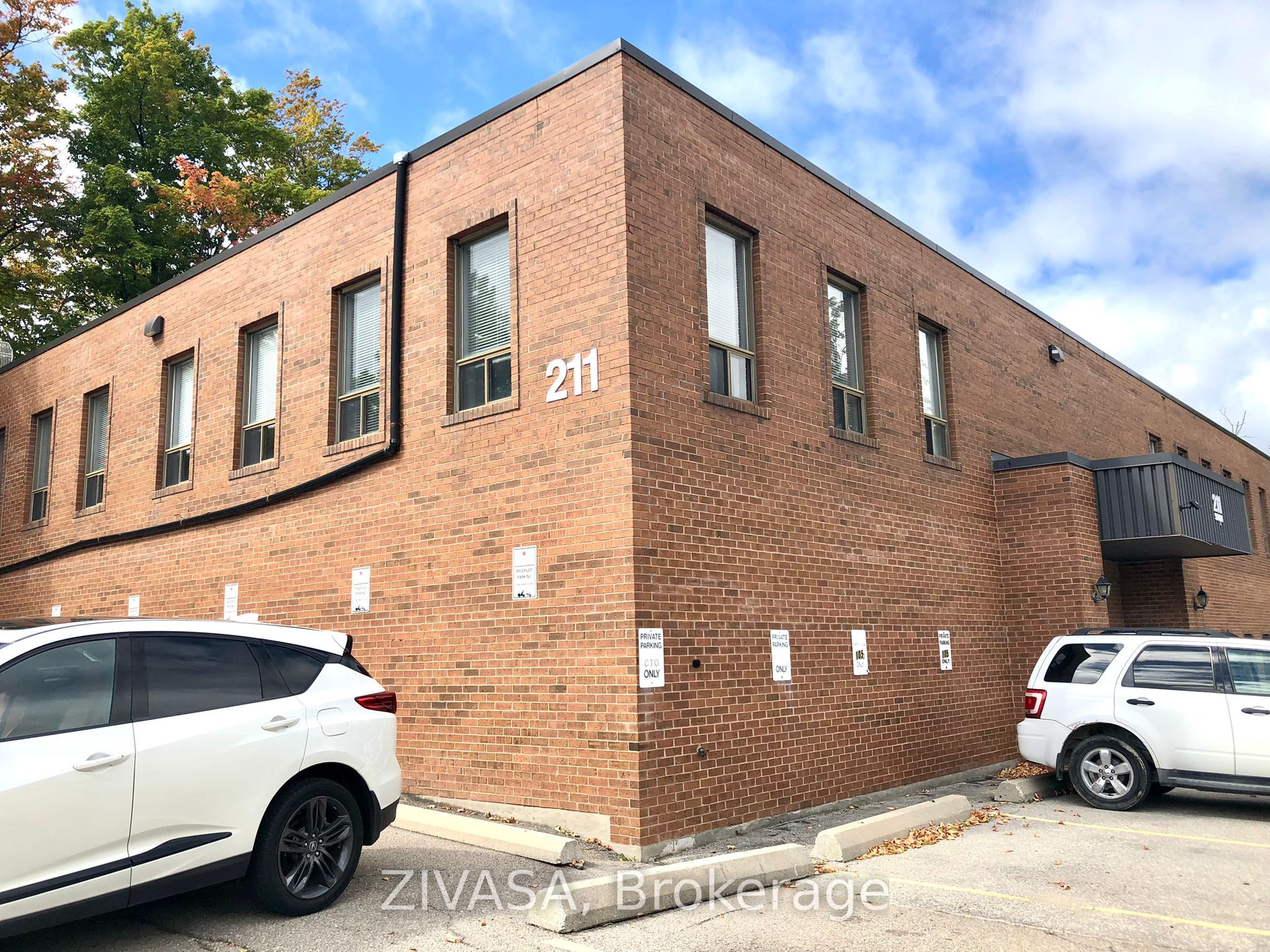 102-211 Watline Avenue, Mississauga, ON, L4Z 1P3