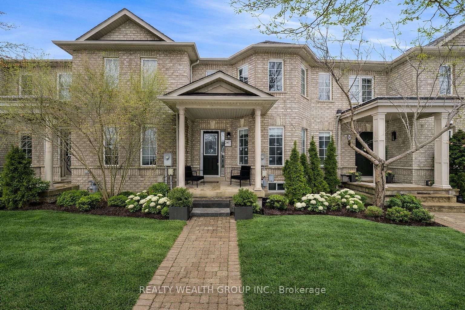 34 Castle Park Boulevard, Vaughan, ON, L4H 1M4