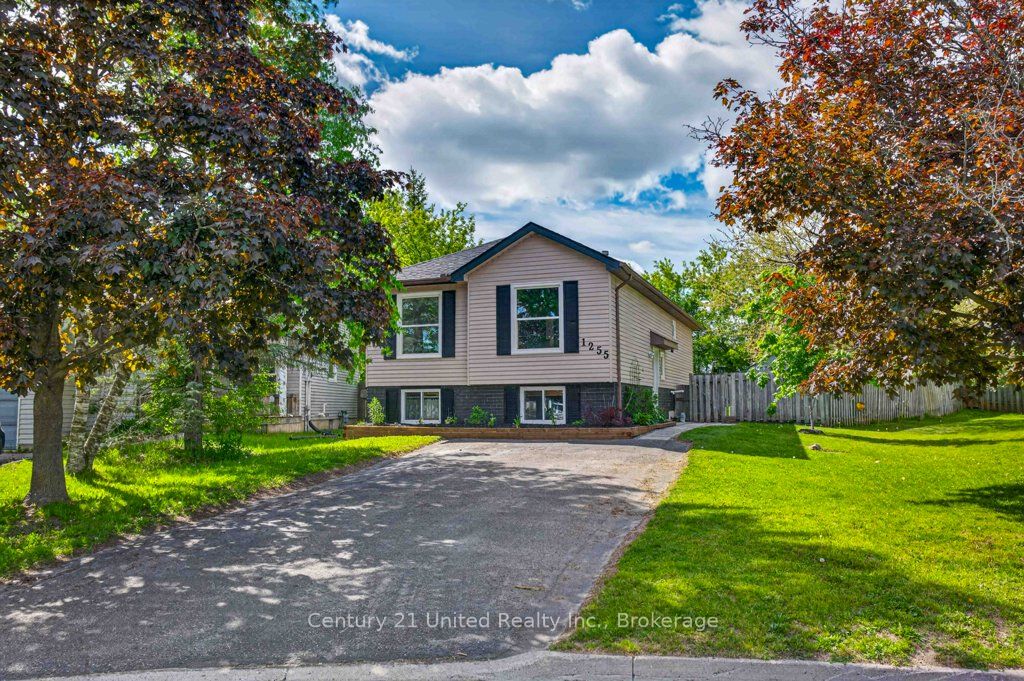 1255 Huntington Circle, Peterborough, ON, K9K 2B4 photo 2