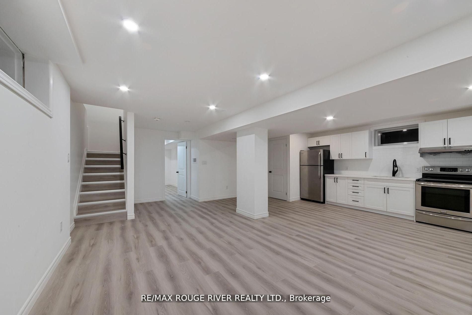 222 B Hibbert Avenue, Oshawa, ON, L1J 1V3