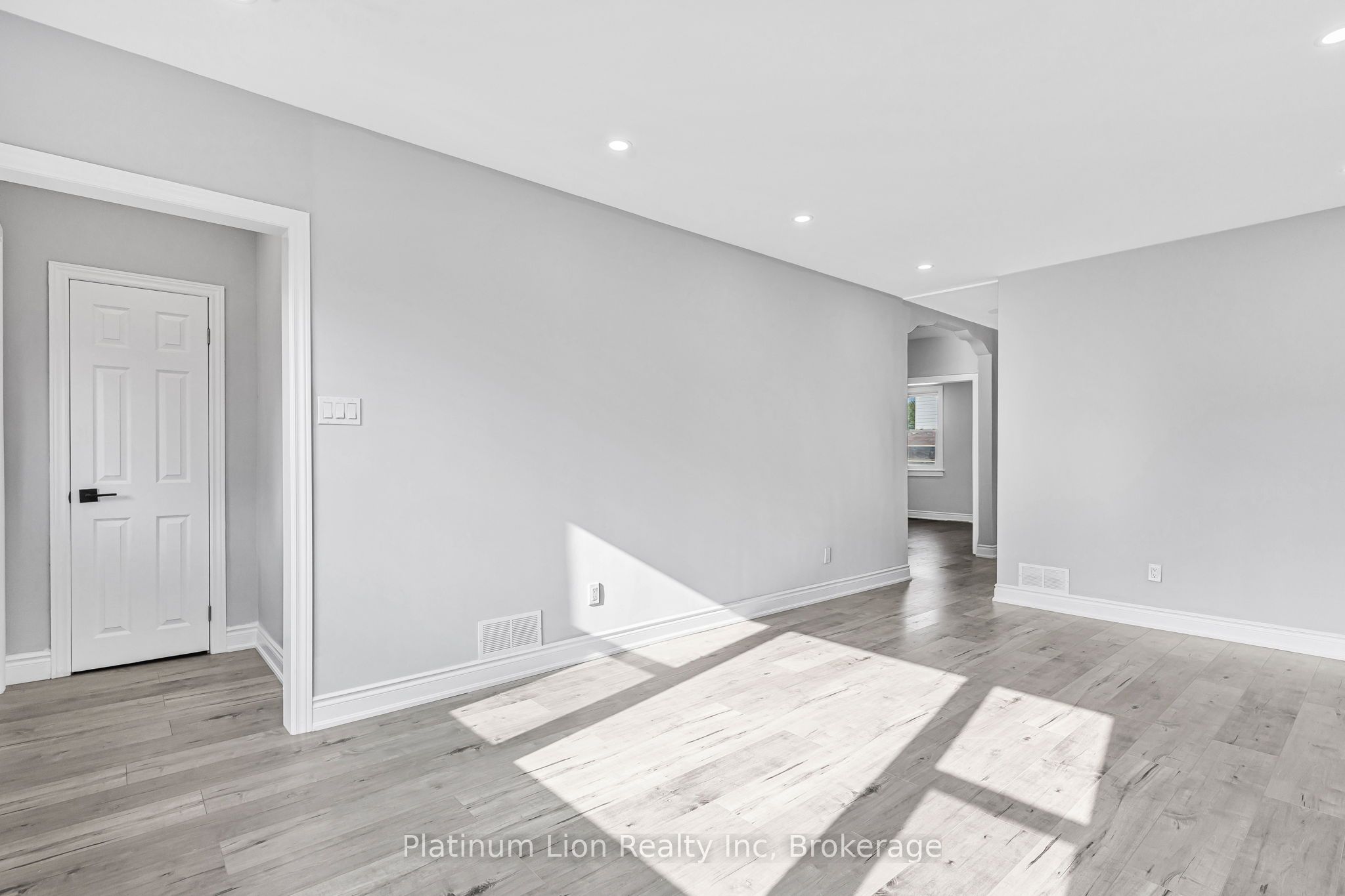 146 Craigroyston Road, Hamilton, ON, L8K 3K1 photo 4