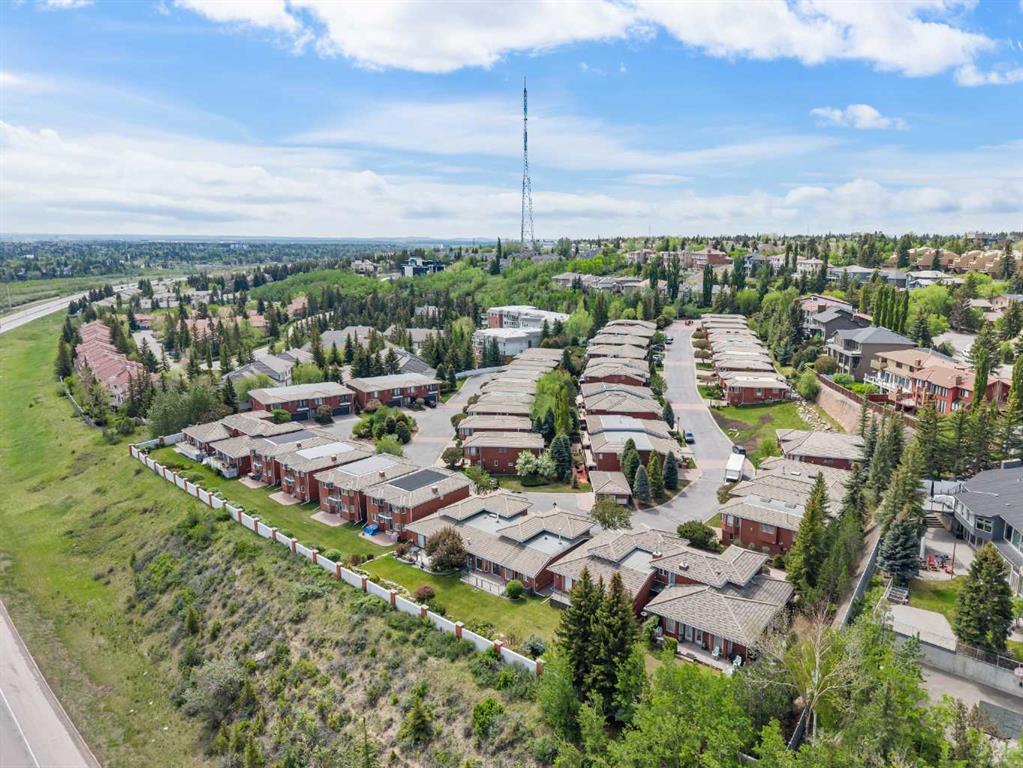 35 Prominence Path SW, Calgary, AB, T3H2W7 photo 5