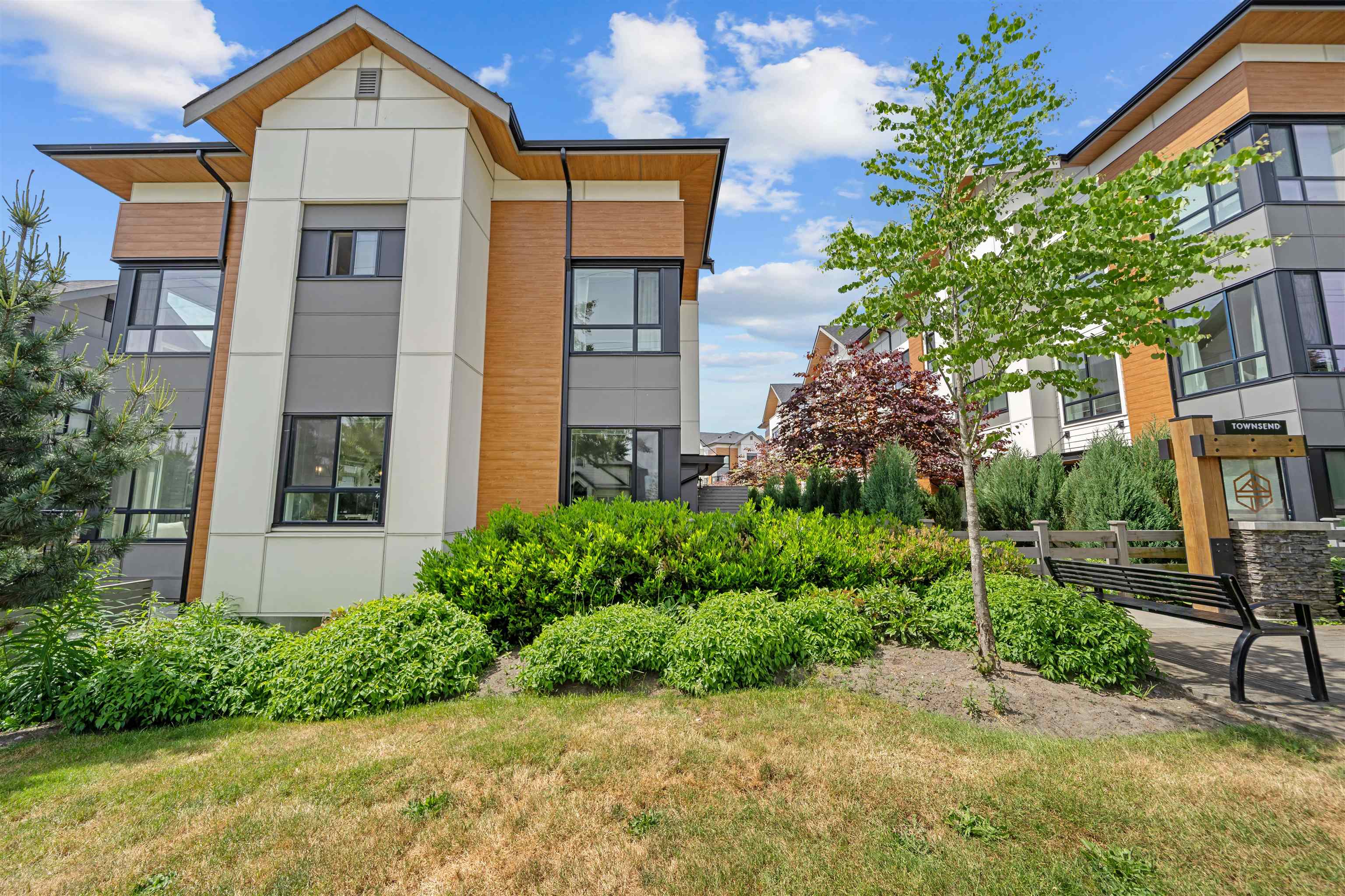 Additional image 3 of 17-15151 Edmund Drive, Surrey, BC, V3S 0B2