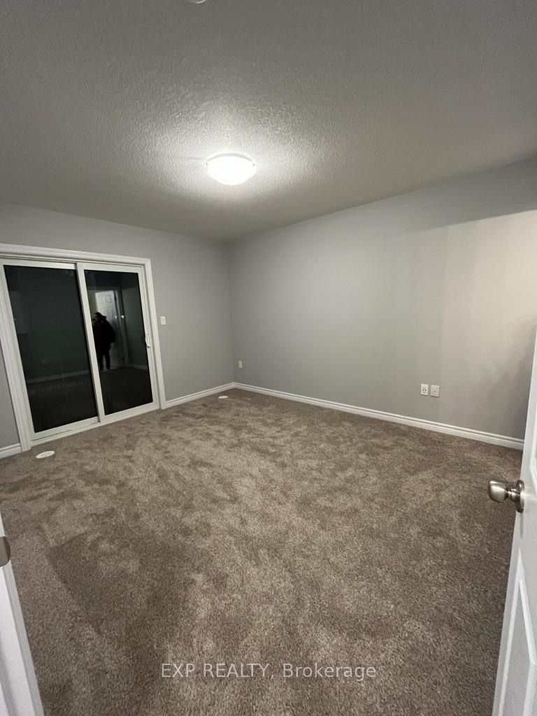 118 Oat Lane, Kitchener, ON, N2R 0S8 photo 3