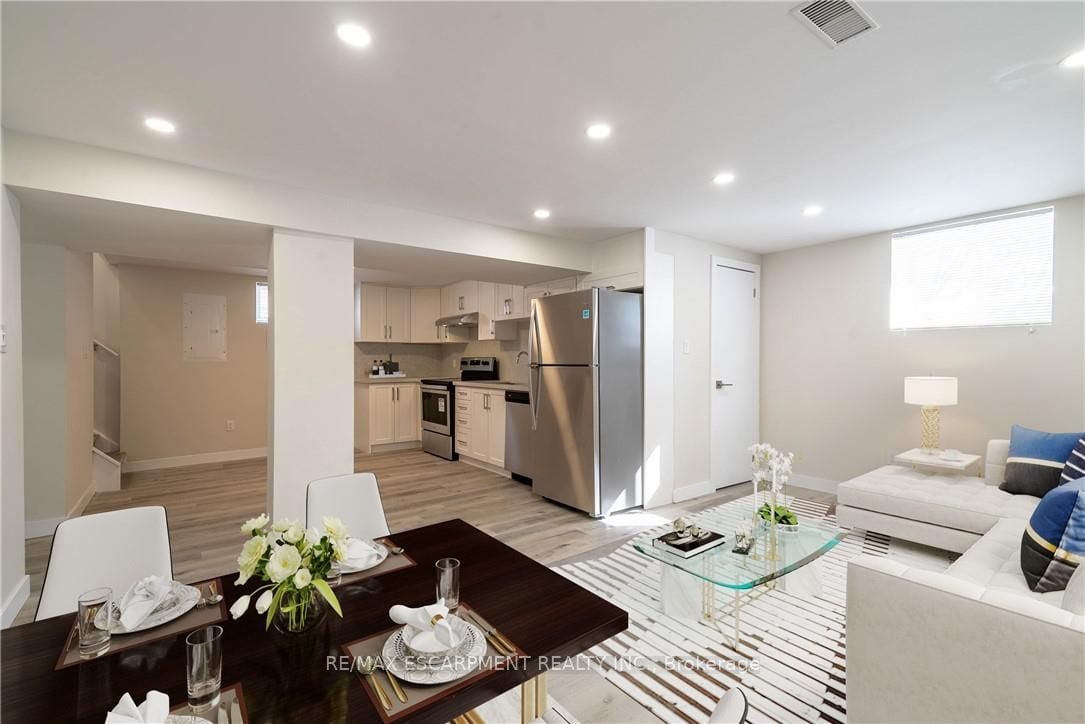 2-196 Upper Paradise Road, Hamilton, ON, L9C 5B9