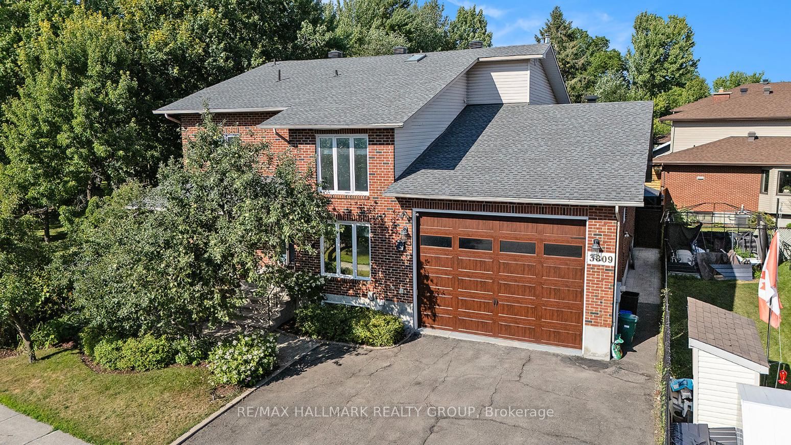 3809 Alderwood Street, Ottawa, ON, K1T 3R3