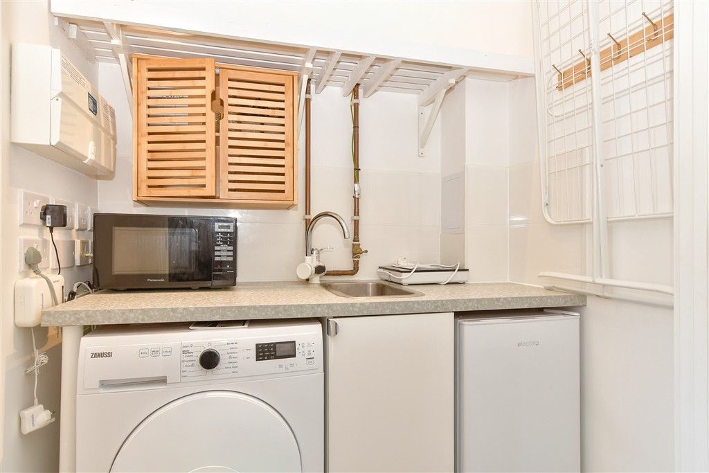 Additional image 5 of 2 bed flat for saleGlenway Road, Rochester, Kent ME1