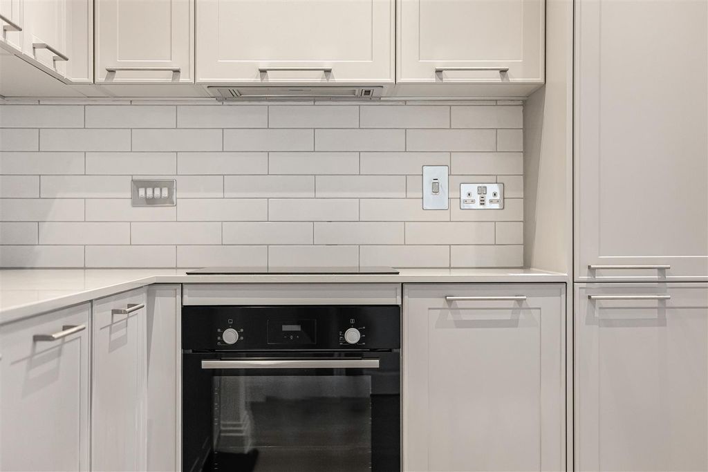 Additional image 21 of 2 bed flat for salePalmer Street, Reading RG1