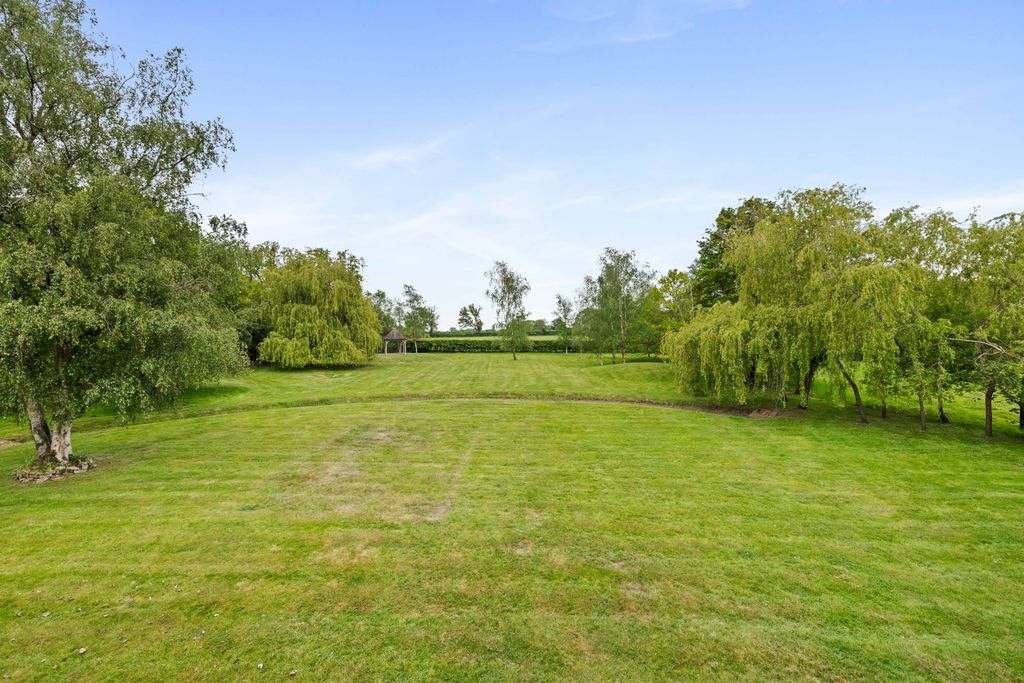 Additional image 22 of 5 bed detached house for saleRef: Gk - Lodge Lane, Redhill RH1
