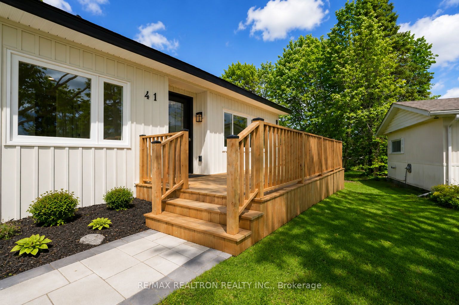 41 Trefoil Drive N, Innisfil, ON, L9S 1P7 photo 3