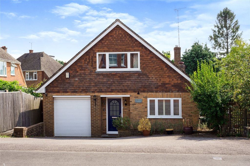 3 bed detached house for saleNorthbridge Street, Robertsbridge, East Sussex TN32