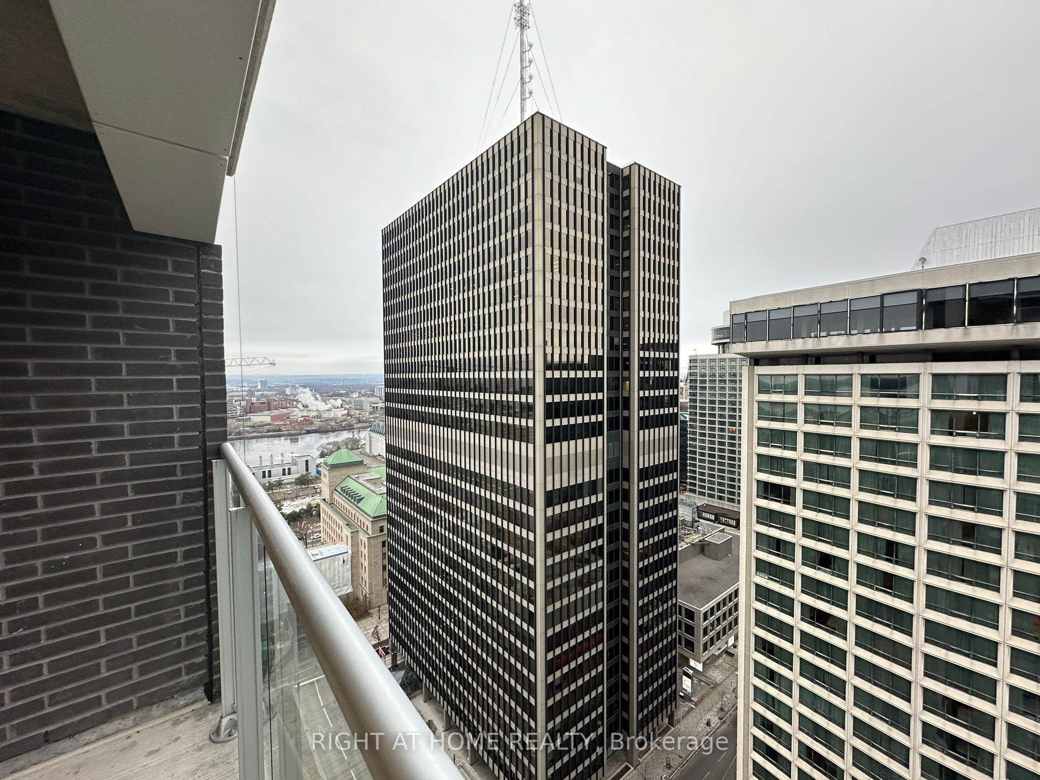 2307-340 Queen Street, Ottawa, ON, K1R 0G1