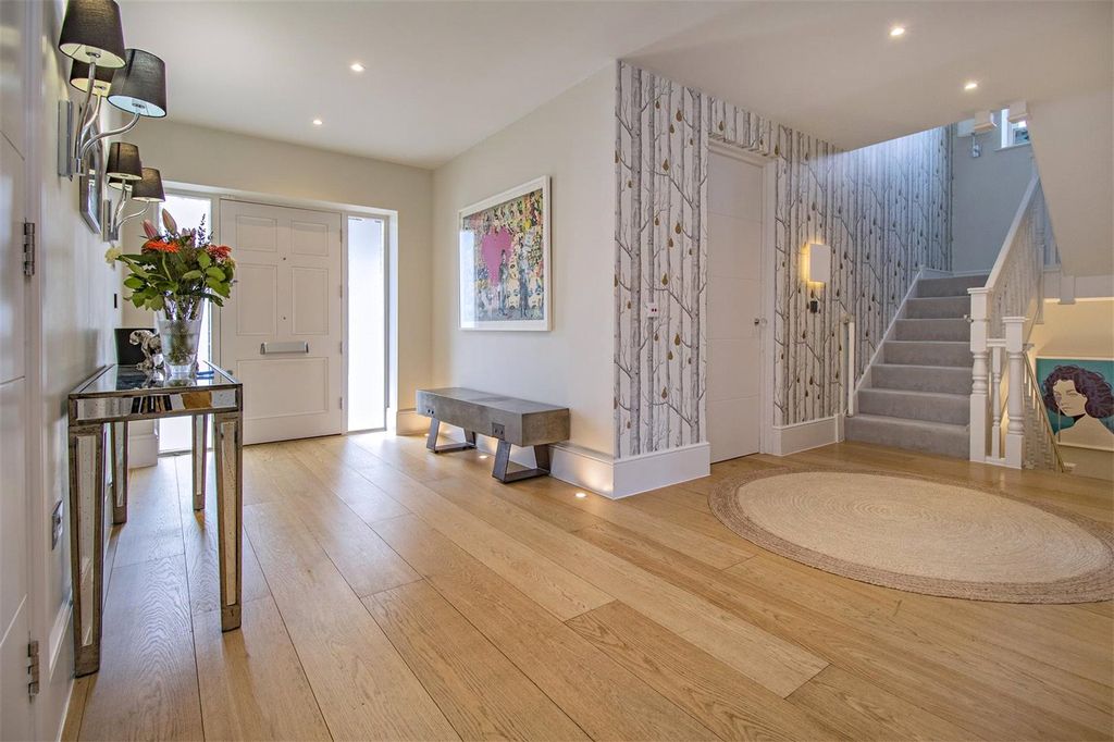 Additional image 5 of 6 bed detached house for saleSpencer Close, Radlett, Hertfordshire WD7