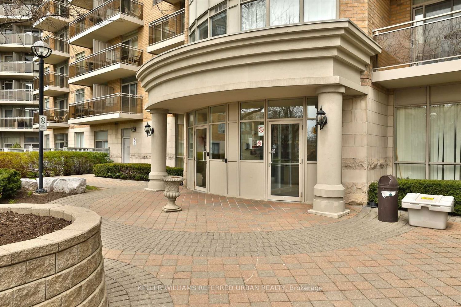Additional image 2 of 813-650 Lawrence Avenue W, Toronto, ON, M6A 3E8