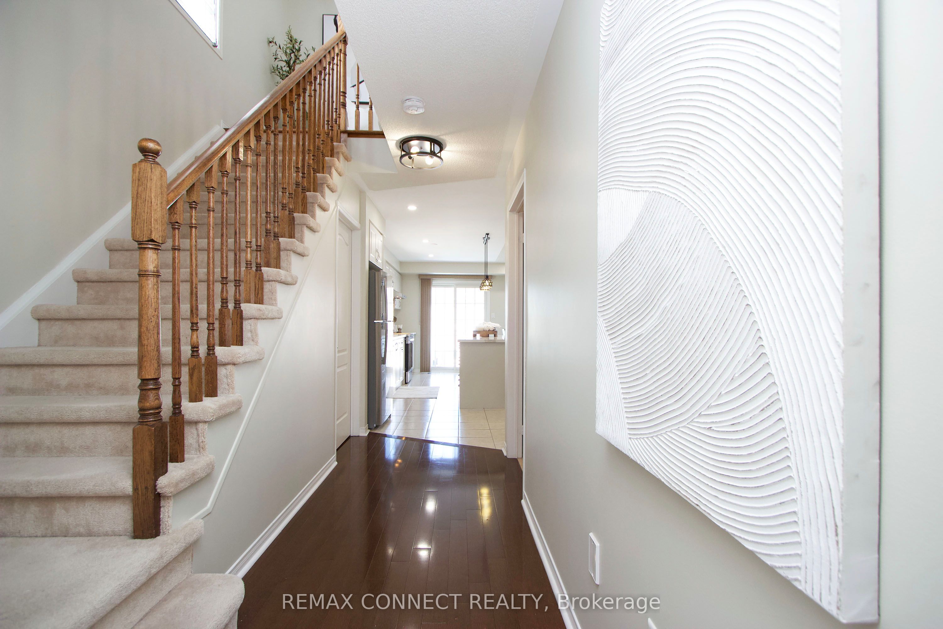 13 Netherway Crescent, Ajax, ON, L1T 4X5 photo 4