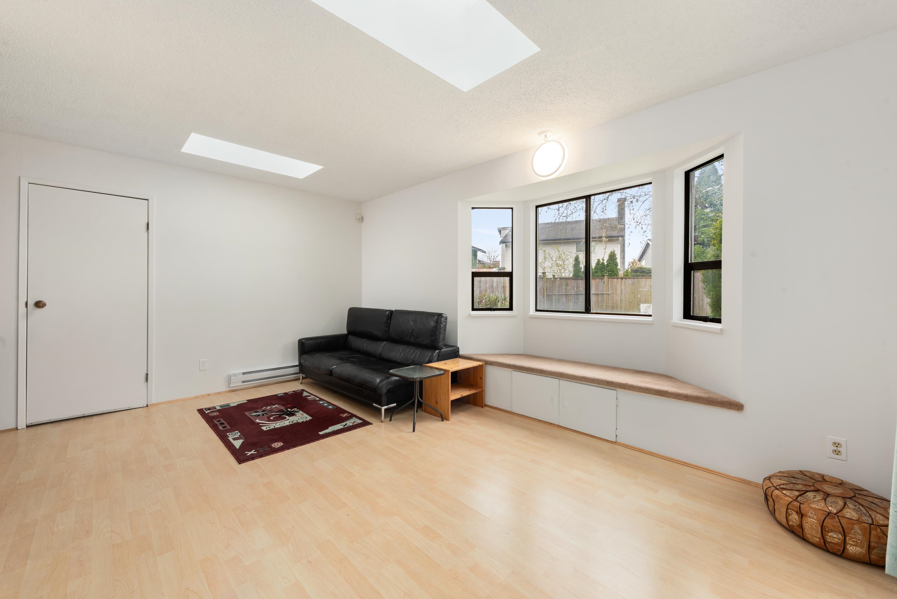 9241 Kingsley Court, Richmond, BC, V7A 4V8 photo 3