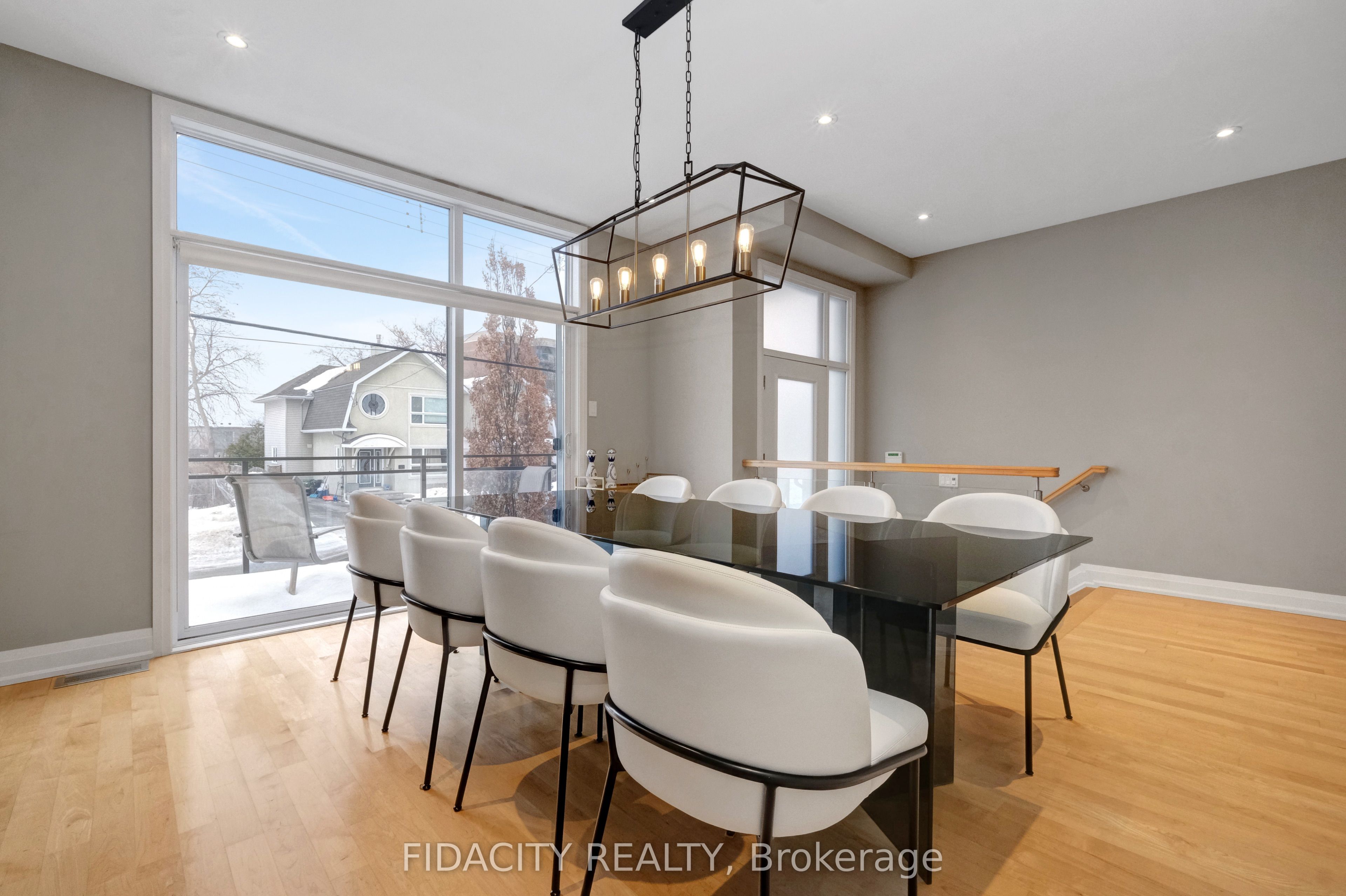 376 C Wilmont Avenue, Ottawa, ON, K2A 0B1 photo 4