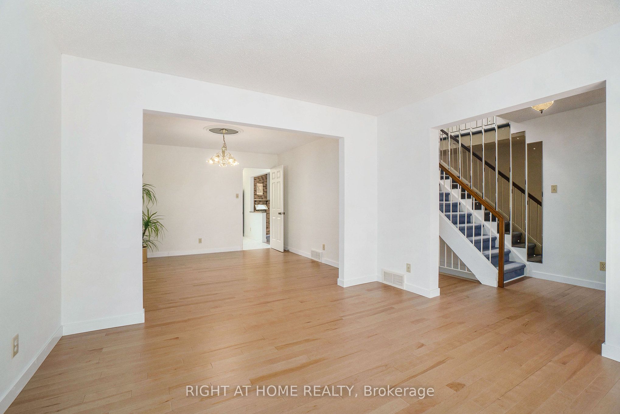 Additional image 4 of 82 Nestow Drive, Ottawa, ON, K2G 4L8