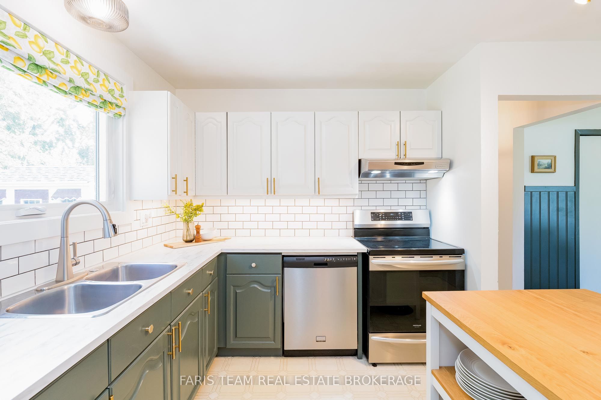 43 Jeffrey Street, Barrie, ON, L4M 4L4 photo 5