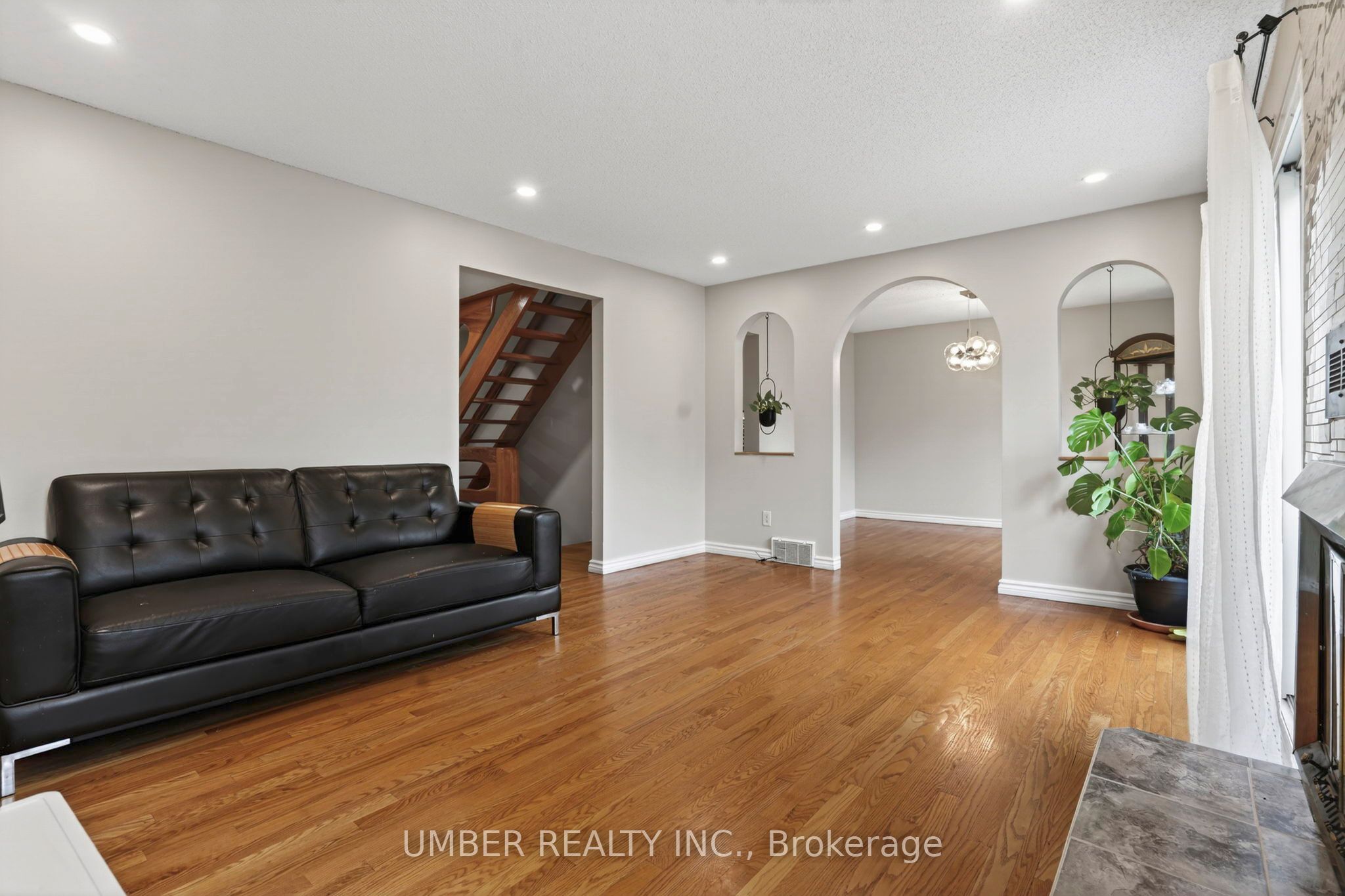 Additional image 6 of 258 Anglehart Avenue, Ottawa, ON, K1E 2V9