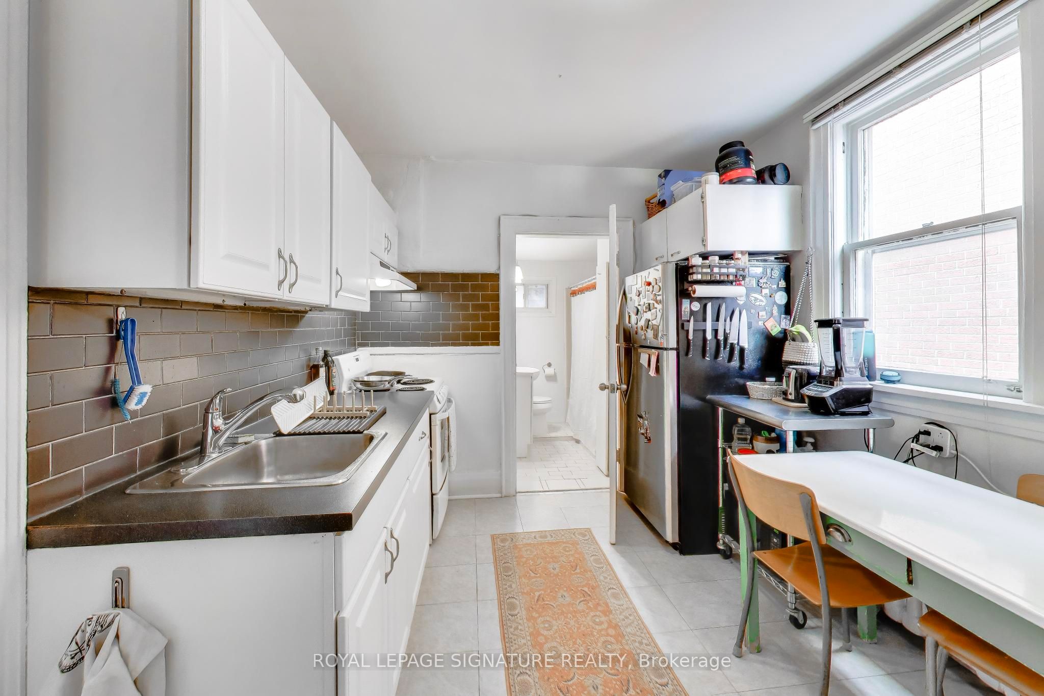 Additional image 4 of 300 Concord Avenue, Toronto, ON, M6H 2P6