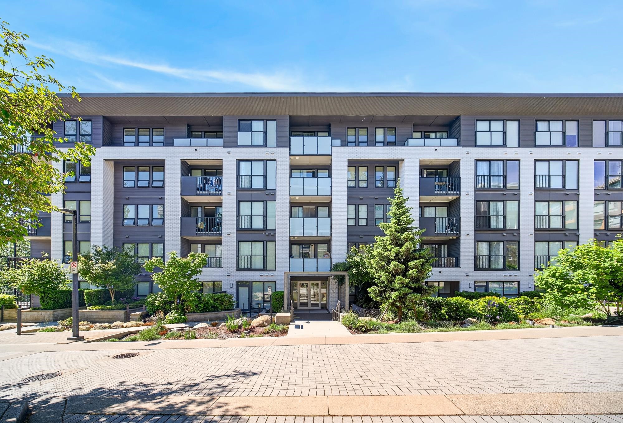 504-9228 Slopes Mews, Burnaby, BC, V5A 0E9