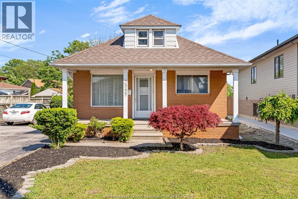 3999 Grand Marais , Windsor, ON, N9A3J8
