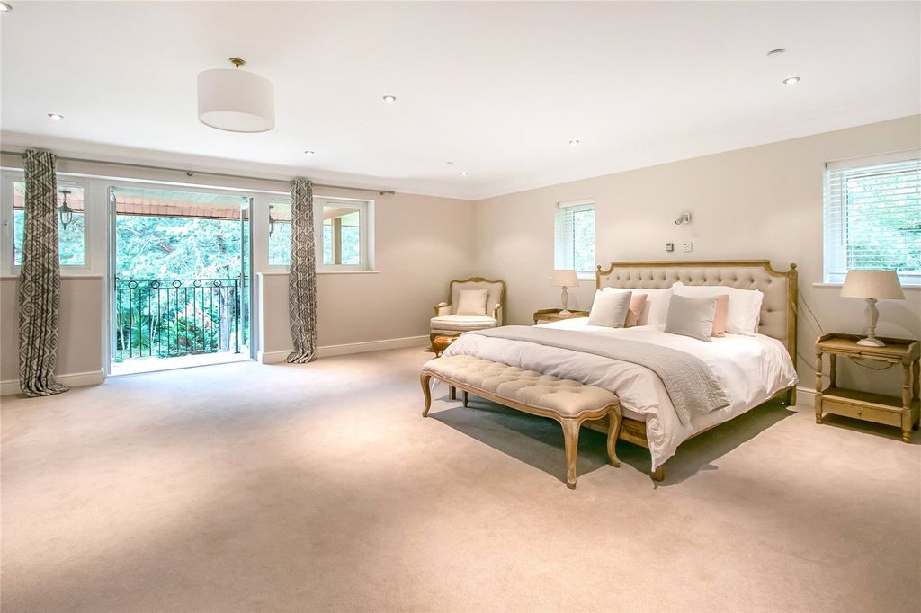 Additional image 13 of 7 bed detached house for saleAvon Avenue, Ringwood, Dorset BH24