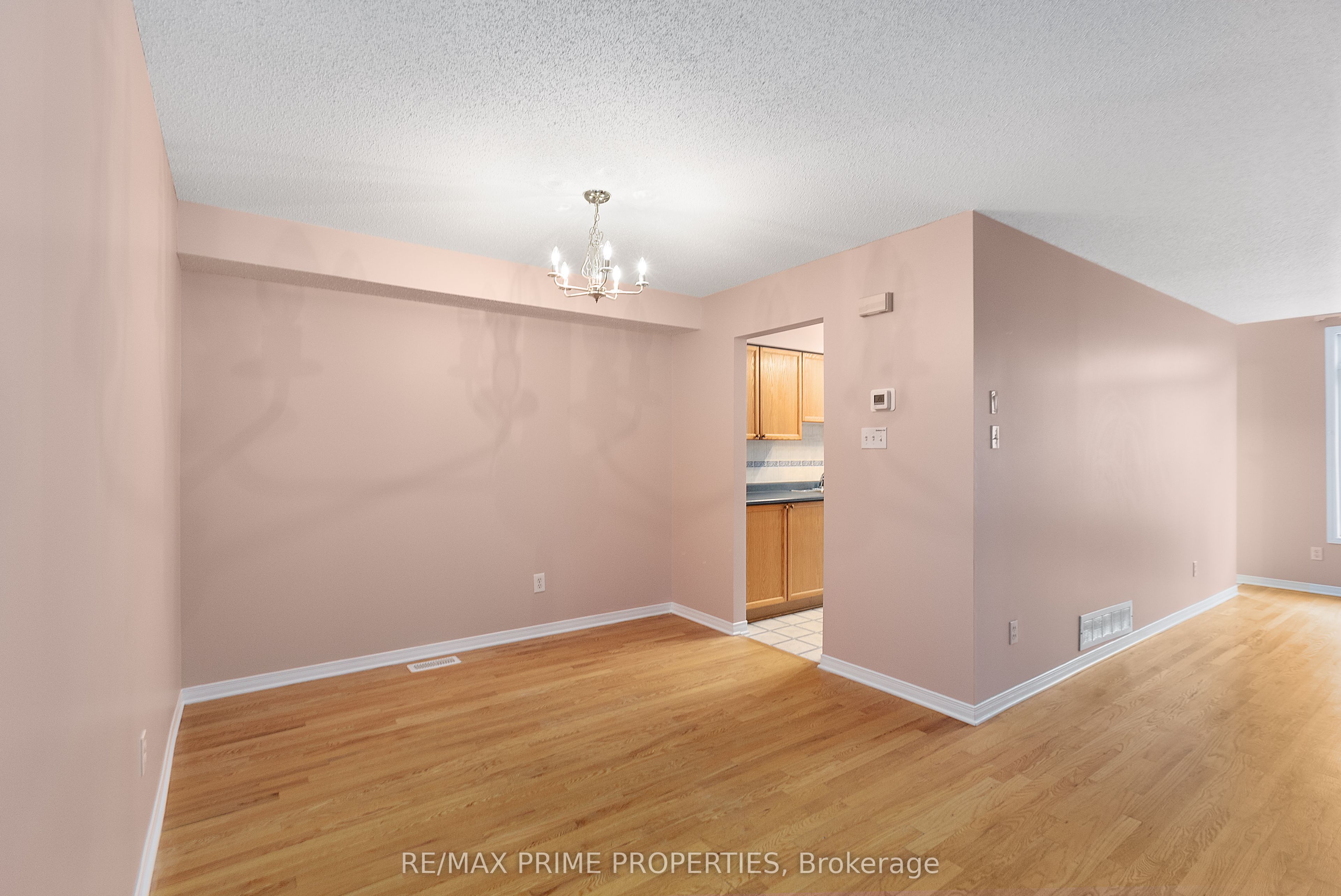 7-211 Station Boulevard, Ottawa, ON, K1G 6P2 photo 4