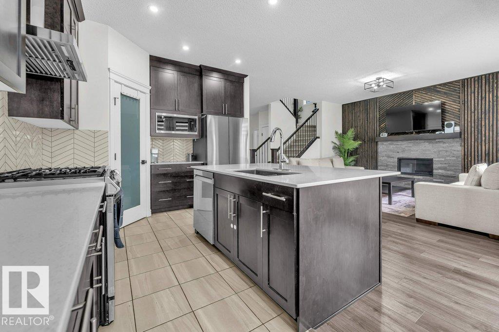 Additional image 5 of 2107 14 Avenue NW, Edmonton, AB, T6T2R6