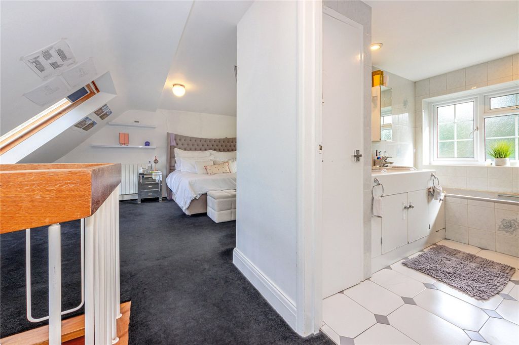 Additional image 13 of 5 bed detached house for saleLoom Lane, Radlett, Hertfordshire WD7