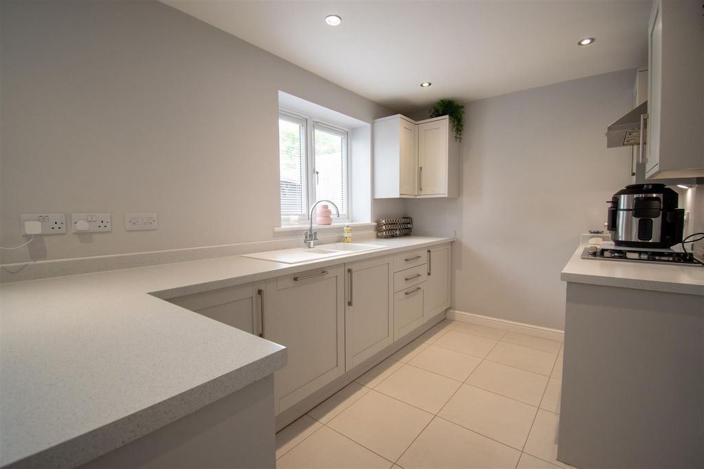 Additional image 6 of 5 bed detached house for saleBelfry Way, Ripley DE5