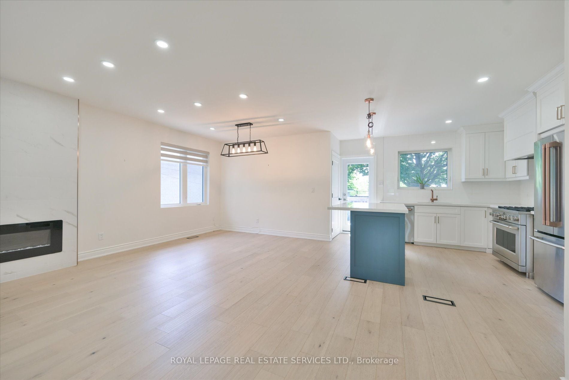 Additional image 5 of 18 Celestine Drive, Toronto, ON, M9R 3N1