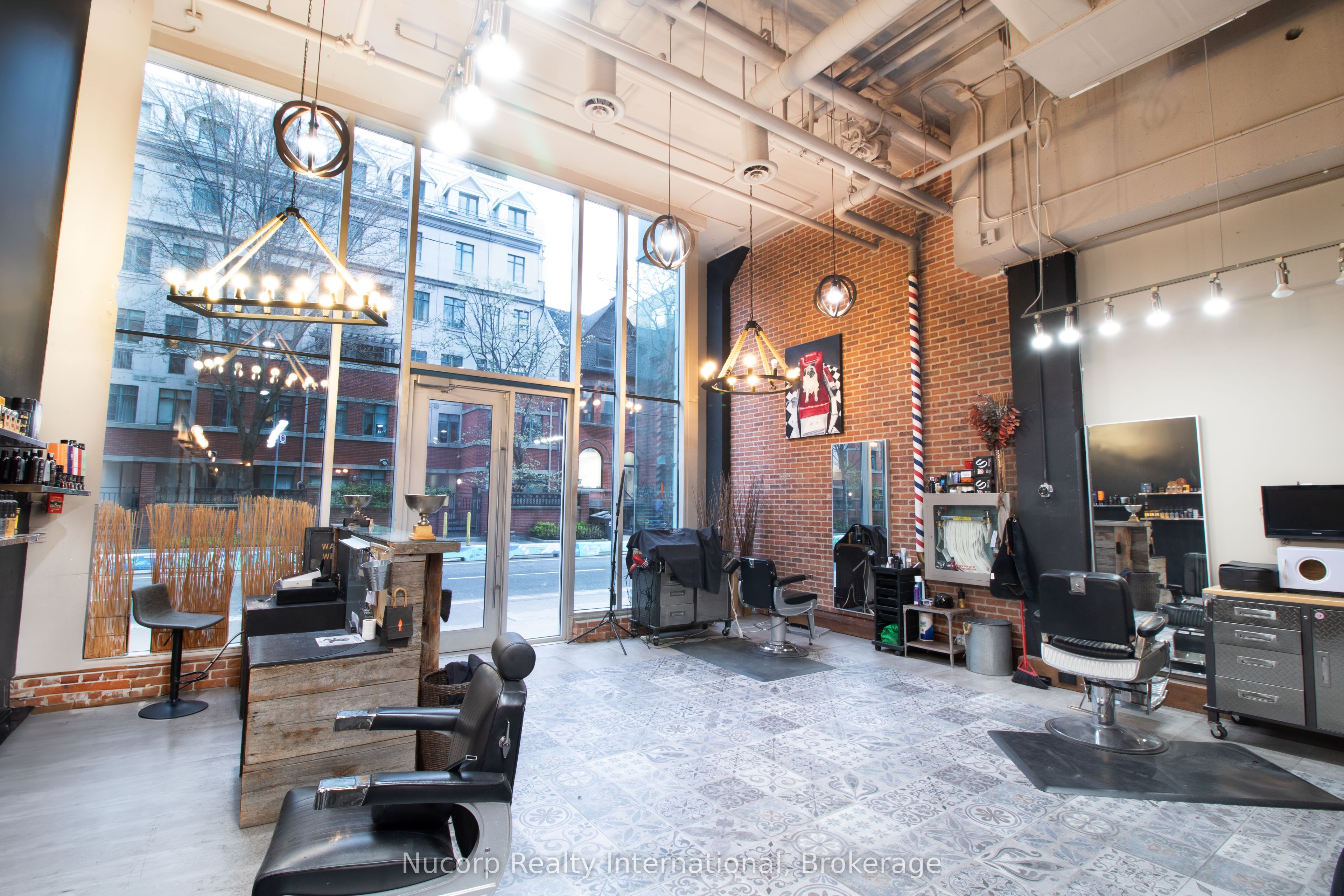 103-477 Richmond Street W, Toronto, ON, M5V 3E7 photo 3