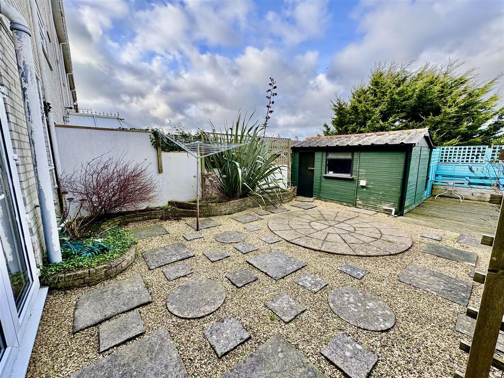 Additional image 12 of 4 bed town house for saleVictoria Parade, Pwllheli LL53