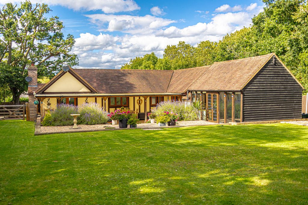 Additional image 18 of 4 bed detached bungalow for saleThe Chase, Rochford SS4