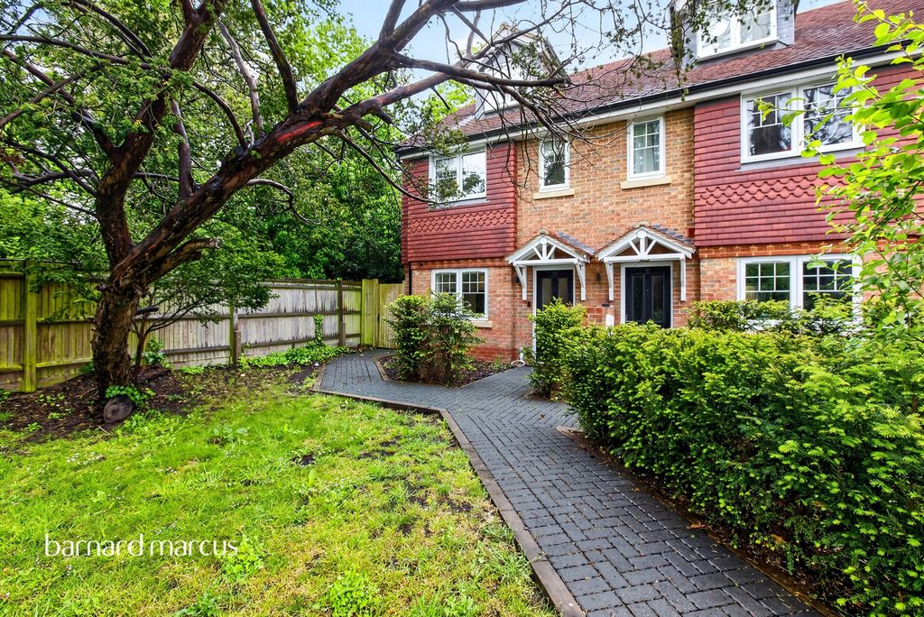 Additional image 4 of 4 bed property for saleLondon Road, Redhill RH1