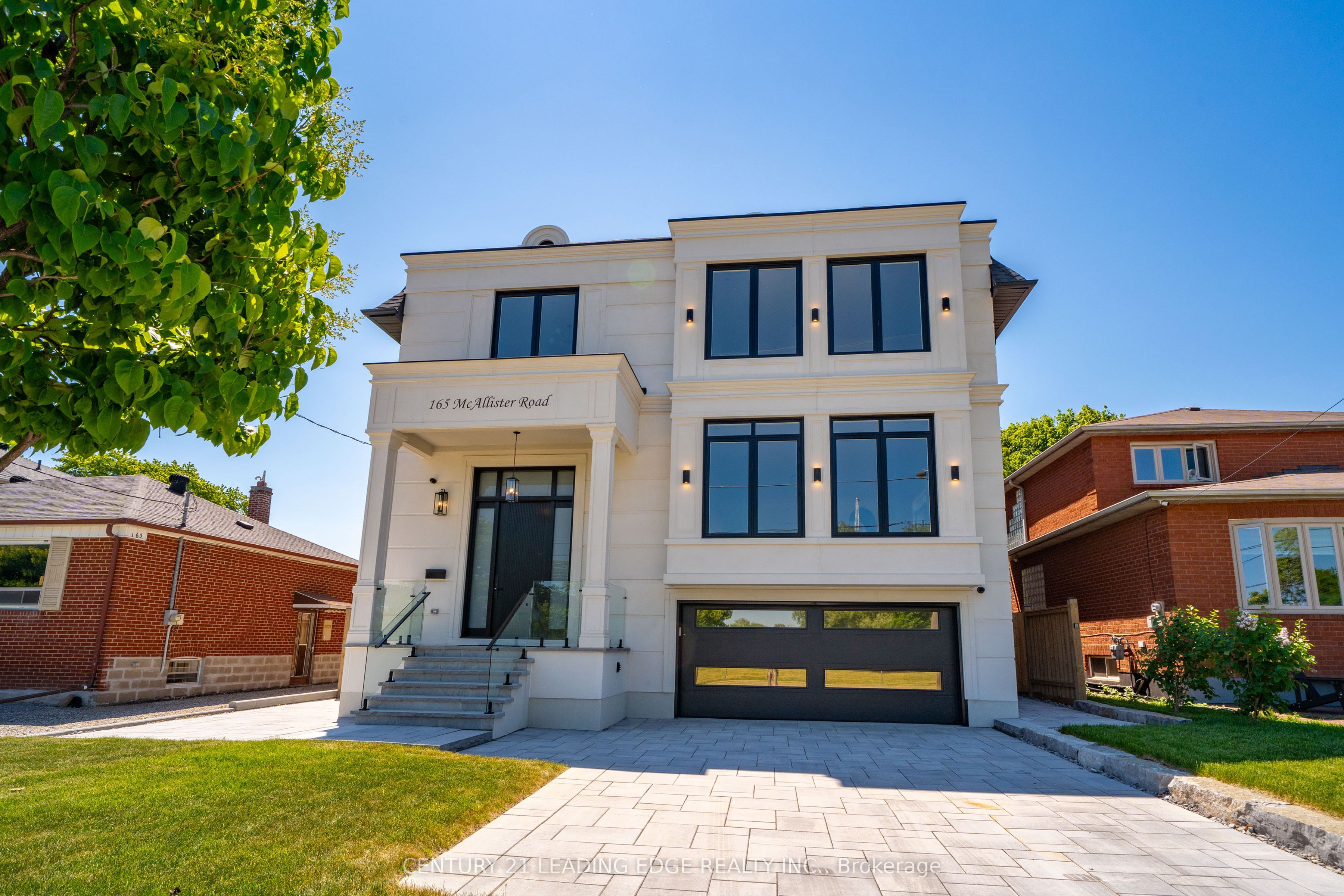 165 Mcallister Road, Toronto, ON, M3H 2N8