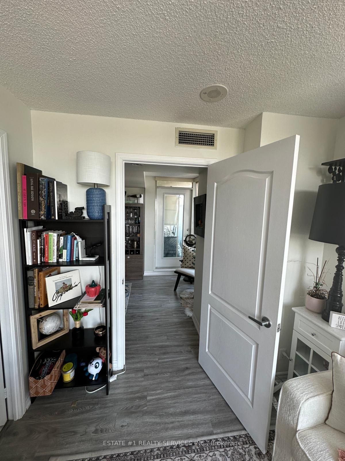 Additional image 5 of 802-33 Elm Drive, Mississauga, ON, L5B 4M2
