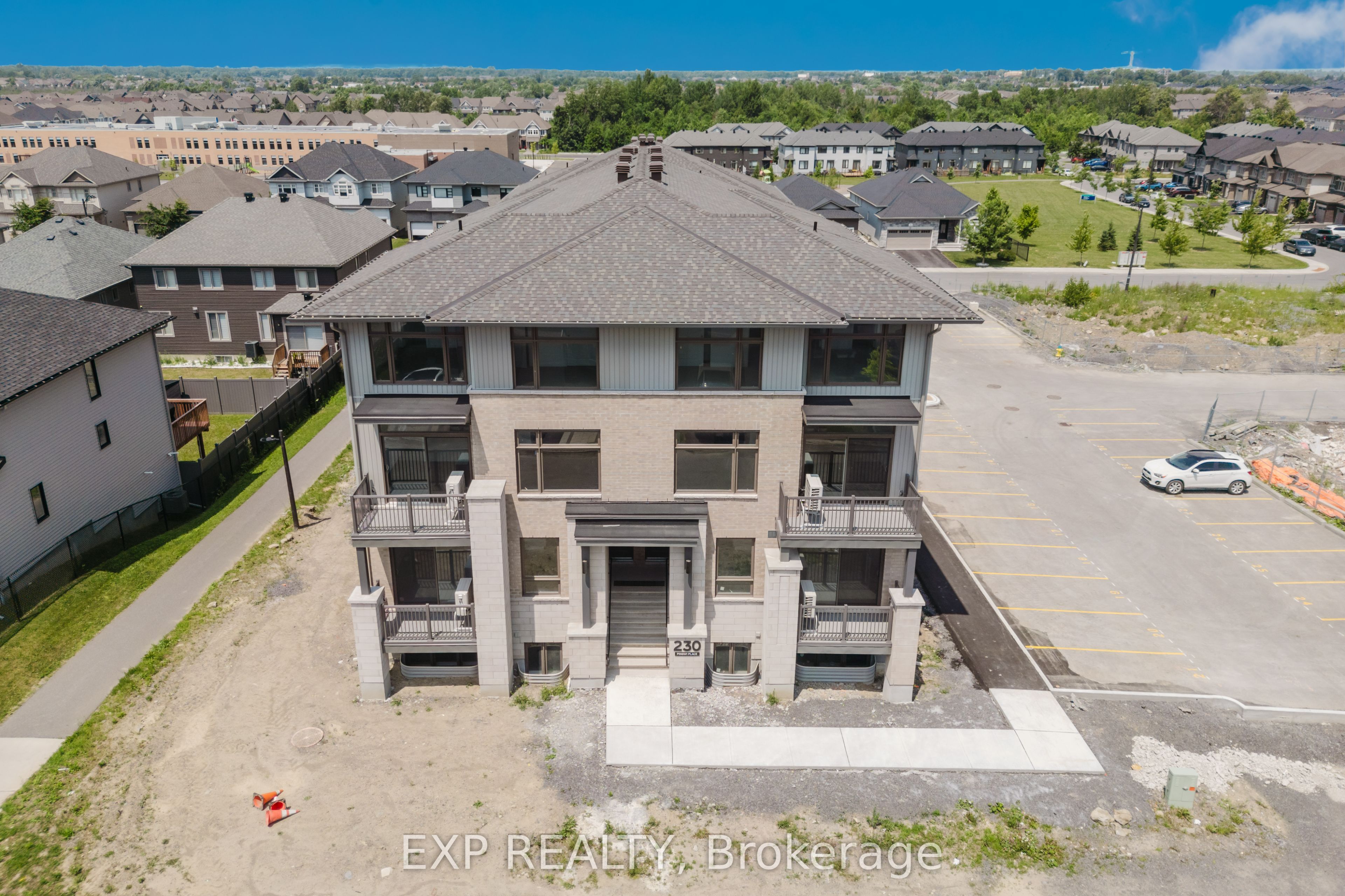 Additional image 2 of E-230 Pingwi Place, Ottawa, ON, K1X 0E9