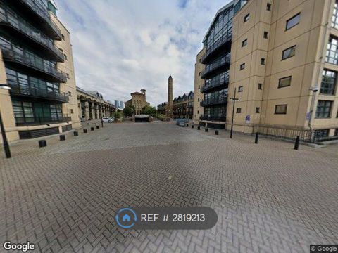 Burrells Wharf Square, London E14